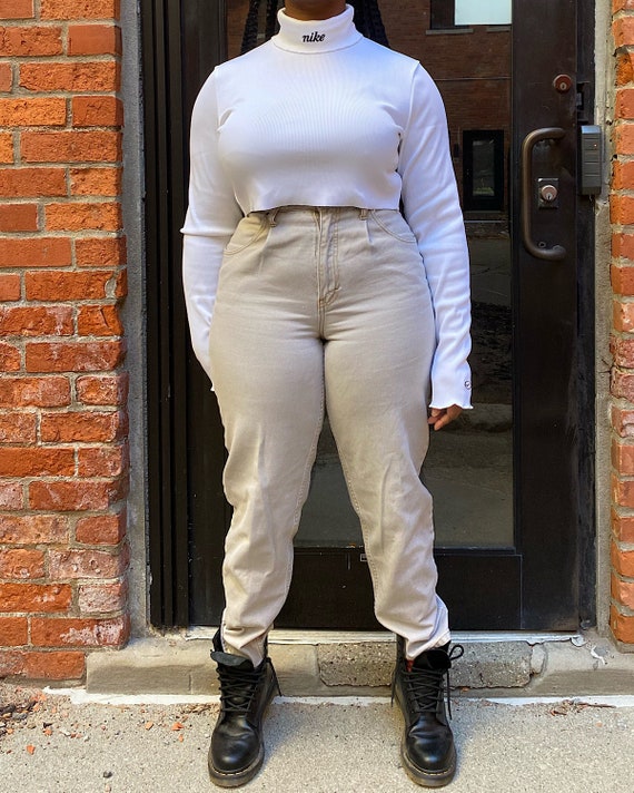 Vintage Tan Eddie Bauer Jeans (26) - Tan High-Rise