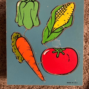 90s vintage Playskool vegetable children’s wood frame tray puzzle