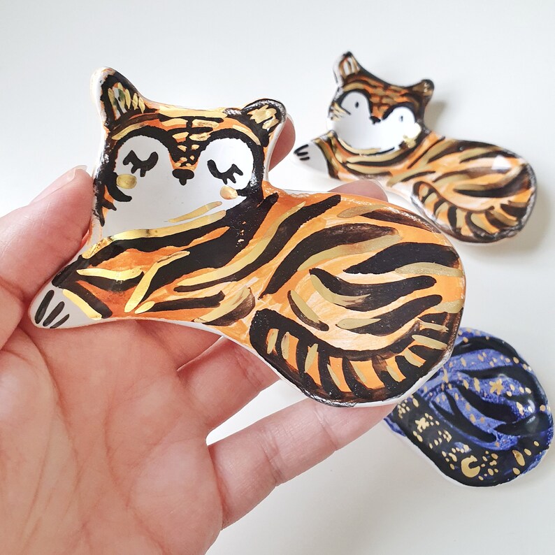 Tiger Ring Dish, Ceramic Tiger, Moon Phases, Birthday Gift, Boho Animal, Christmas Gift, Ceramic Animal Sculpture, Miniature Tiger image 1