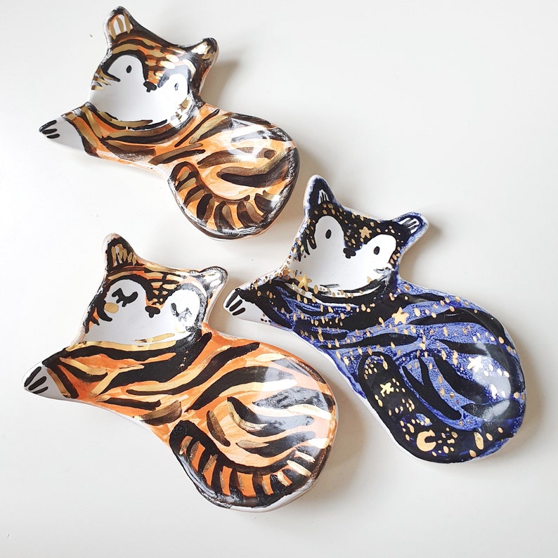 Tiger Ring Dish, Ceramic Tiger, Moon Phases, Birthday Gift, Boho Animal, Christmas Gift, Ceramic Animal Sculpture, Miniature Tiger image 2