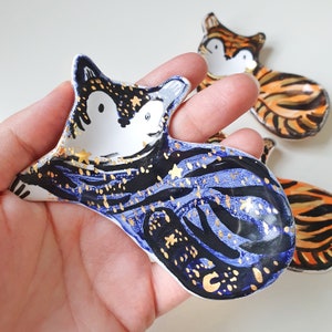 Tiger Ring Dish, Ceramic Tiger, Moon Phases, Birthday Gift, Boho Animal, Christmas Gift, Ceramic Animal Sculpture, Miniature Tiger image 4