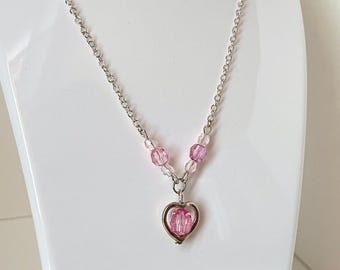 Handgemaakte hartketting, roze kralen