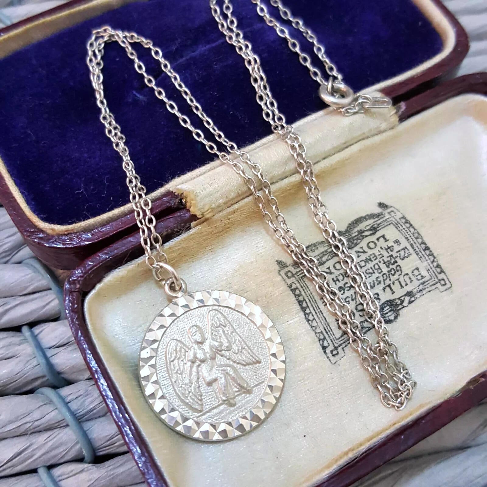 Vintage 925 Sterling Silver Necklace, Angel Pendant, Disc Pendant, 20" Chain