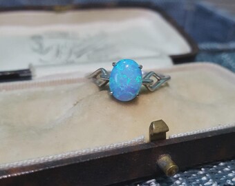 925 Sterling Silver Ring, Multicoloured Faux Opal Solitaire Size Q.5 US 8.5