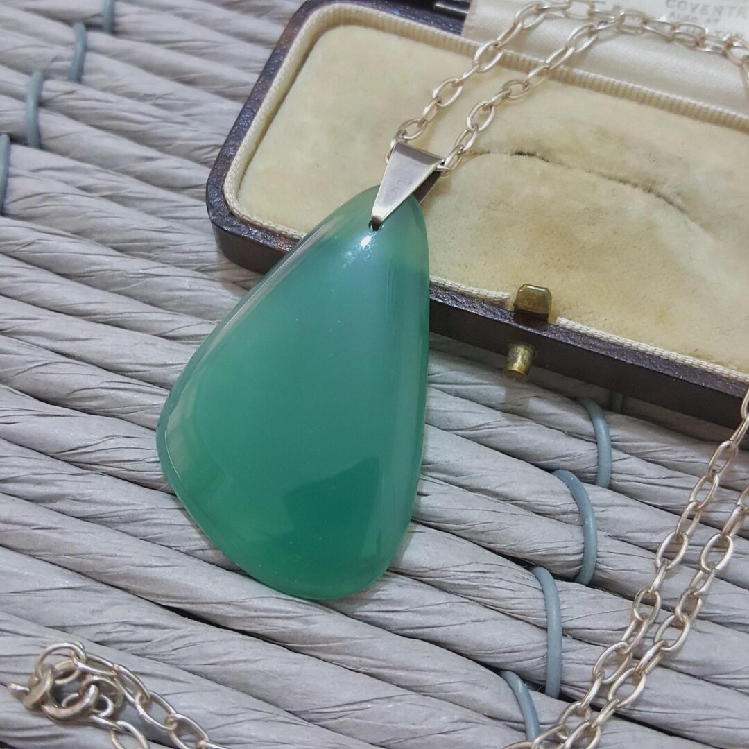 Vintage 925 Sterling Silver Necklace, Genuine Green Chalcedony