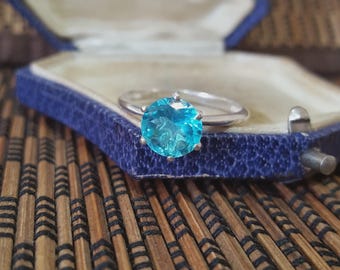 925 Sterling Silver Ring, Genuine Neon Blue Topaz Solitaire Ring, Size Q US 8