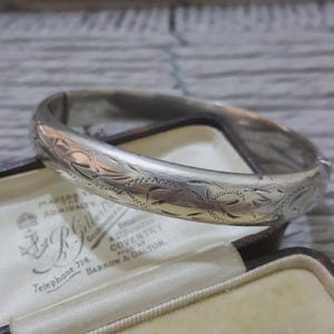 Vintage 925 Sterling Silver Bracelet, Vintage Retro Foliage Bangle, 1972
