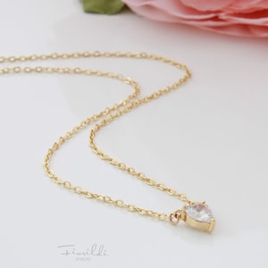 Colar de corrente com pingente de coração de zircônia cúbica Love Jewelry Colar de coração flutuante de ouro delicado Corrente de elos de coração fino