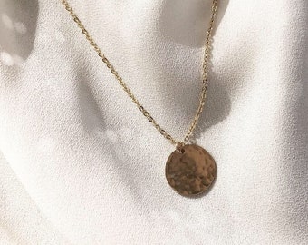 HAMMERED DISC NECKLACE | Everyday Necklace, Simple Disc Necklace