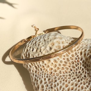 Stars 14k Gold Fill Bangle Bracelet: Freshwater Pearl Clasp
