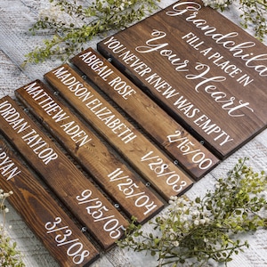 Letrero de madera personalizado para abuelos, regalo del Día de las Madres para la abuela de la hija, letrero de nietos, letreros de nombre de madera, decoración del hogar