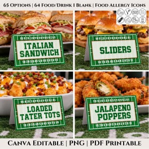 Könnte beinhalten: Ein Set aus vier bedruckbaren Tischkarten für Speisen mit einem grünen Footballfeld-Design und weißen Spielfeldmarkierungen. Die Karten sind mit Italian Sandwich, Sliders, Loaded Tater Tots und Jalapeno Poppers sowie Lebensmittelallergie-Symbolen beschriftet.