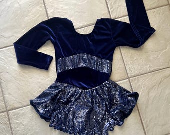 Handgefertigte Mädchen Sparkly Navy Blau Samt Glänzende Pailletten Tanz Wettbewerb Eiskunstlaufkleid -Kindgröße: 4, 4-6, 6-7, 8-10, 12-14, 14-16