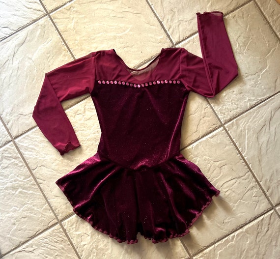 burgundy skating dress Doomiva Women's Adult Figure Ice Skating Dress Long Sleeves Rhinestones Gymnastics Leotard Activewear Burgundy S