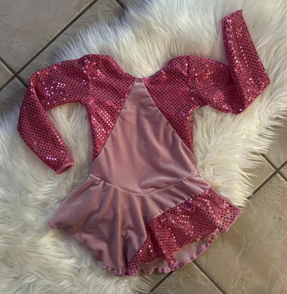 Handmade Girls Mauve Pink Velvet Sequin Confetti dot Competition Figure Ice Skating Dress 4, 4/6 (CS), 6x/7 (CM), 8/10, 12/14 CXL, 14/16 Handmade Girls Mauve Pink Velvet Sequin Confetti dot Competition Figure Ice Skating Dress 4, 4/6 (CS), 6x/7 (CM), 8/10, 12/14 CXL, 14/16