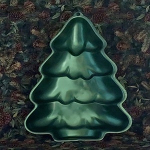 Wilton Evergreen Tree Cake Pan Christmas 2105-9410 - household items - by  owner - housewares sale - craigslist