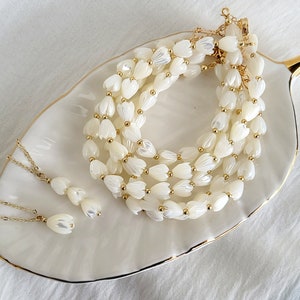 Pikake Mother of Pearl Adjustable Bracelet, 14K