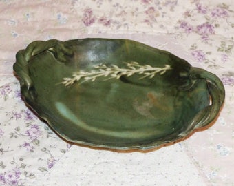 Hand thrown Pottery Serving plate or Platter Winnipeg - 1856