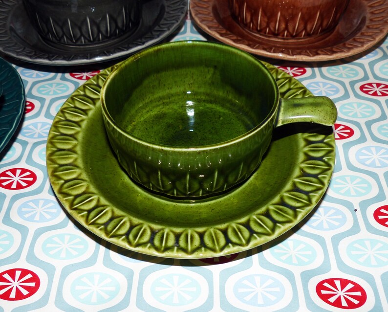 Holkham England Retro Soup Bowls with Saucers Mid Century Dining 2674