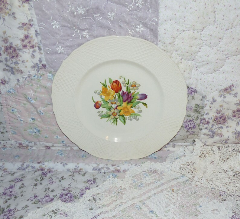 Soho Pottery Ambassador England Bone China Plate Embossed Edge