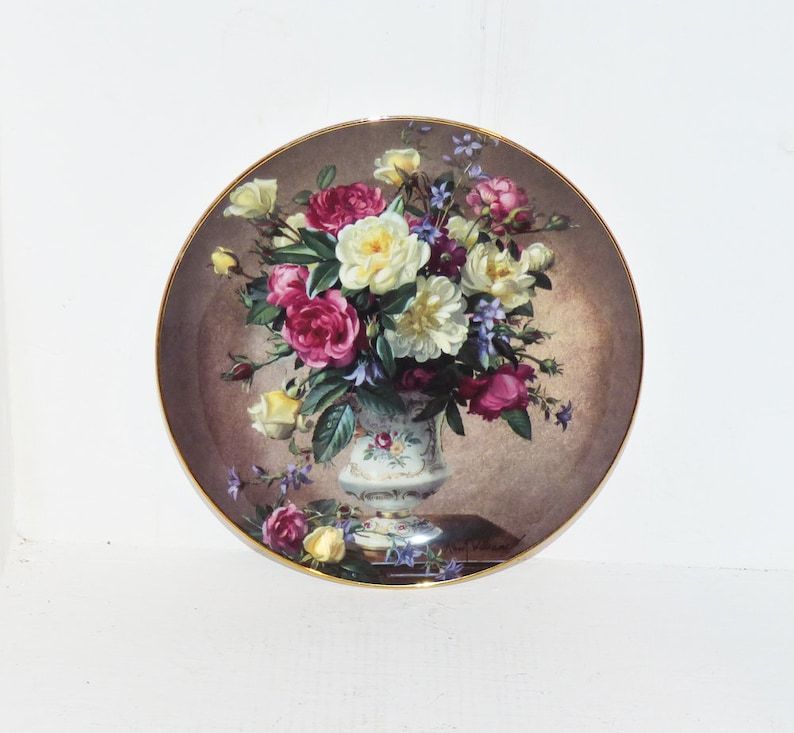 1944 Royal Doulton Rose Bouquet Plate For the Franklin Mint