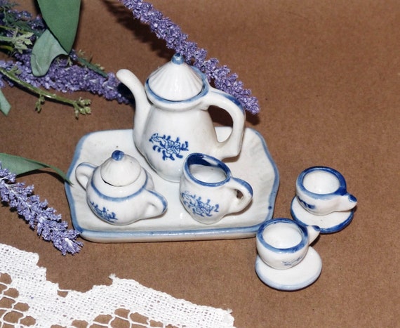 play tea sets & dishes