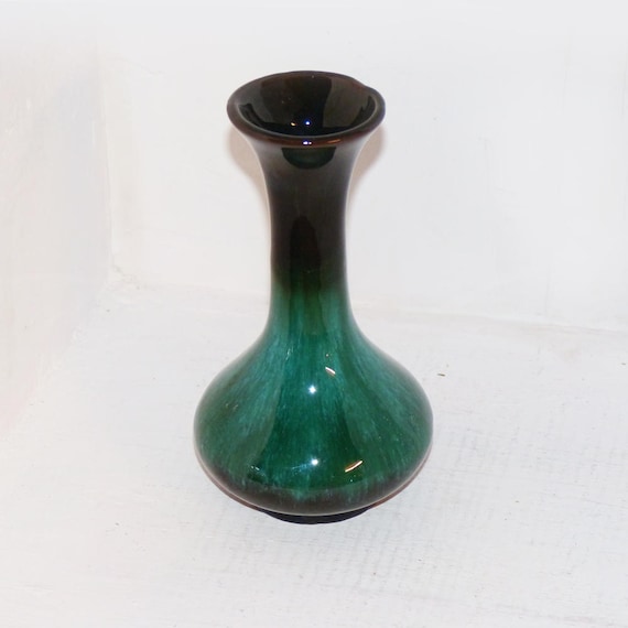 Vintage Blue Mountain Pottery Vase Home Décor Vases