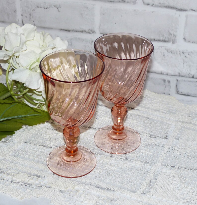 Luminarc Arcoroc France Rosaline Pink Swirl Water Wine Glasses 6 3 Home Living Kitchen Dining Timeglobaltech Com