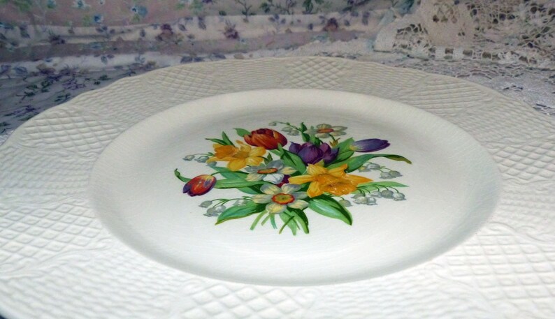Soho Pottery Ambassador England Bone China Plate Embossed Edge
