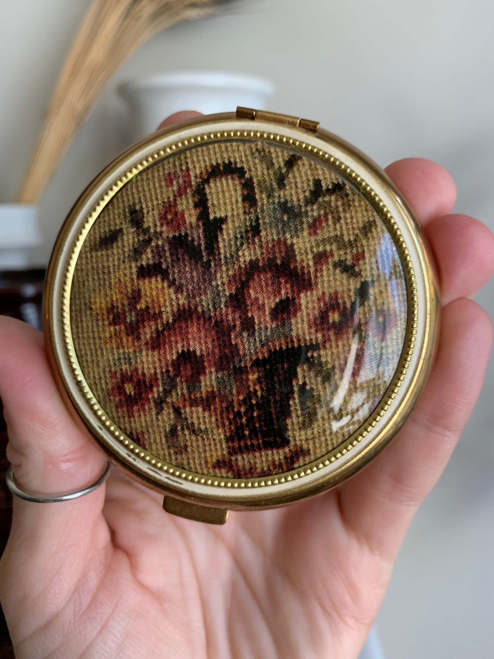 Vintage faux needlepoint compact made in USA brass | Etsy