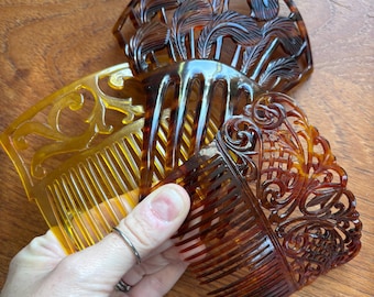 Vintage Tortoise Plastic Floret Design Mantilla Hair Comb Large Size Spanish mantilla hair comb Art Deco faux tortoiseshell hair  main image 4