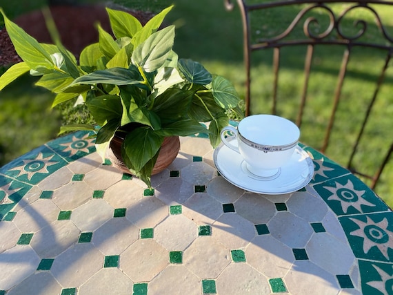 Coffee cup bistro table set sale