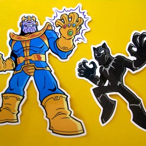 Conjunto de adesivos Thanos e Pantera Negra - Decalques recortados dos Vingadores da Marvel para laptop, skate, veículo e muito mais!