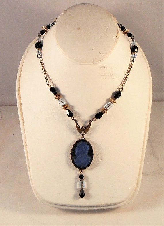 custom cameo vintage looking - Gem