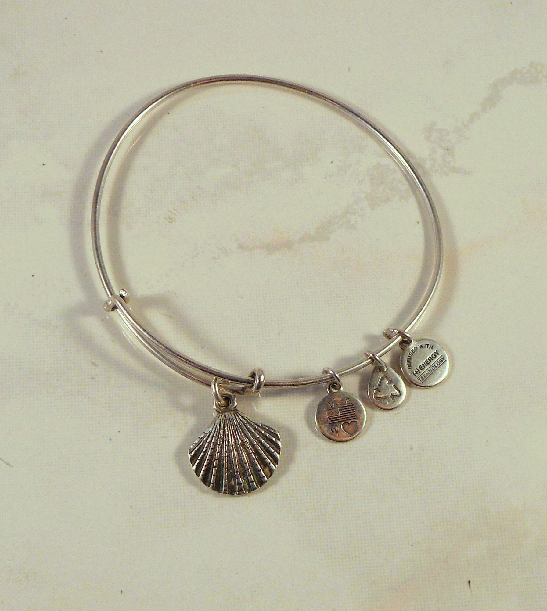 Alex and hotsell ani shell bracelet