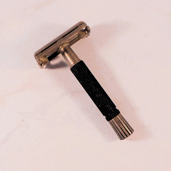 Mooie vintage GILLETTE Flare Tip Super Speed Double Edge Safety Razor - 1946 R4 Datumcode