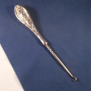 Sterling Silver Button Hook - Cherub & Scrolling Repousse Design - Very Detailed Work - Great Collectible