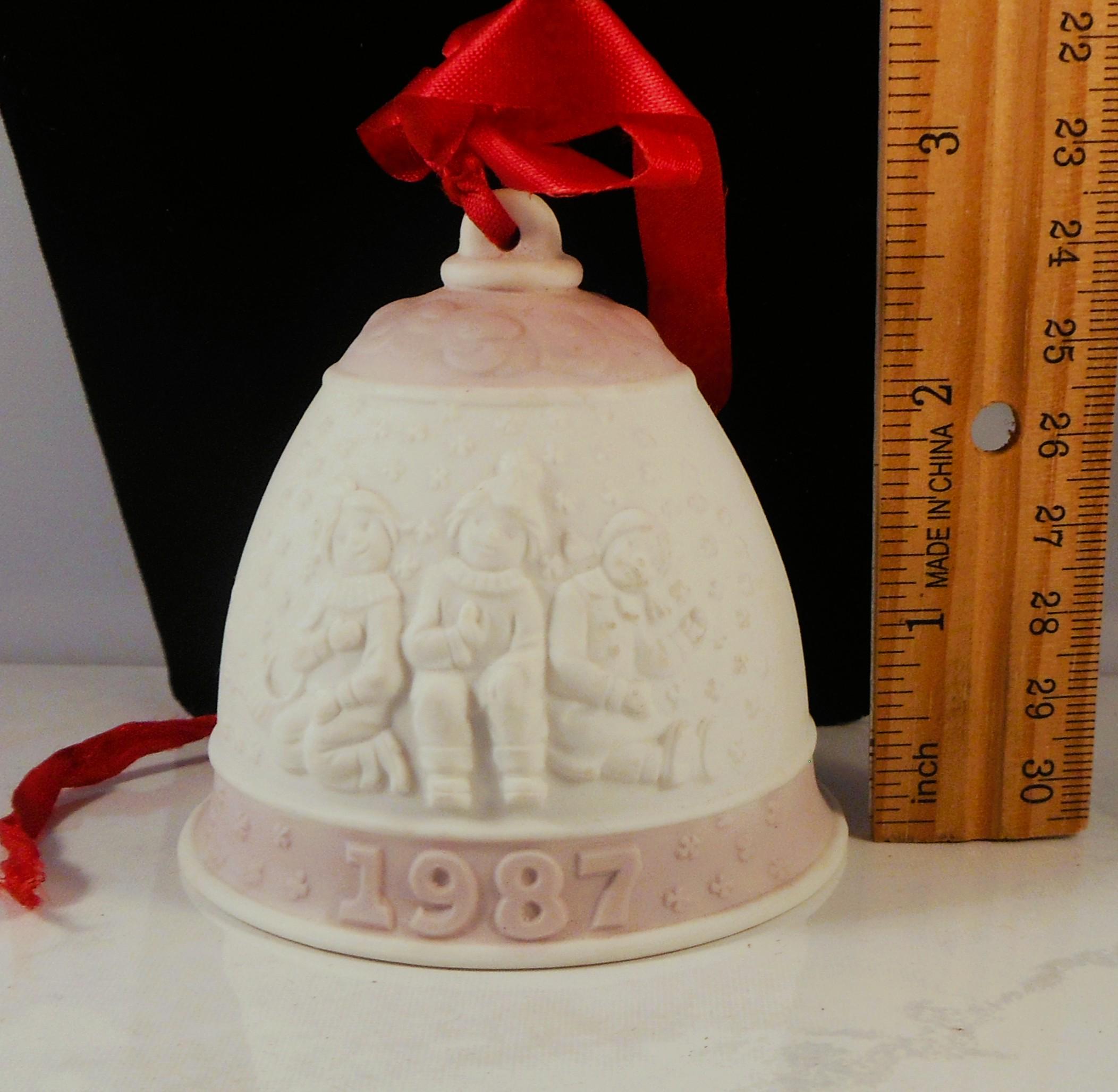 Lladro Porcelain Christmas Bell for 1987 in Original Box With