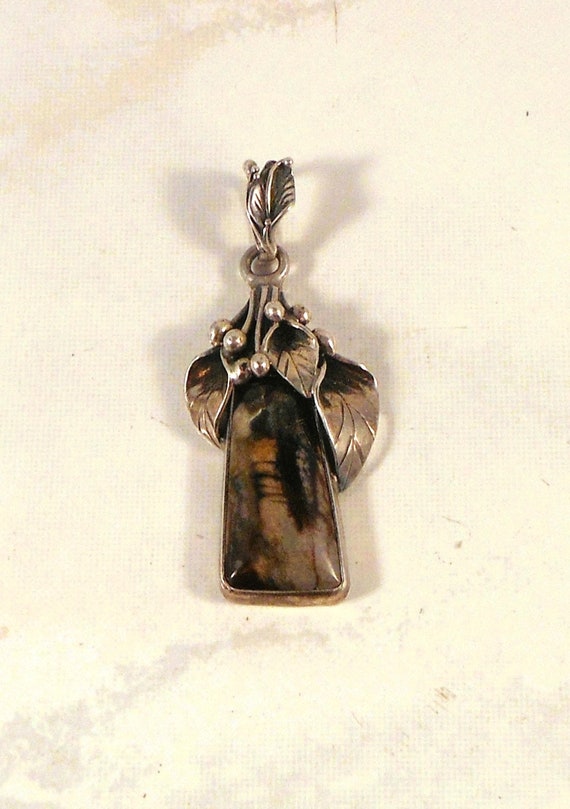 Unique Sterling Silver Pendant With Picture Agate 