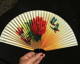 Abanico de papel plegable vintage hecho en China - Escena con mariposas y flores - Marco de metal