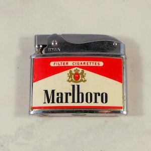 1950&#39;s Marlboro Signed Lighter Made by Ryan in Japan - Advertising for Marlboro Filter Cigarettes - Great Collectible