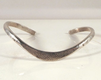 Handmade Sterling Silver Cuff Bracelet - Artisan Bracelet - Minimal Look