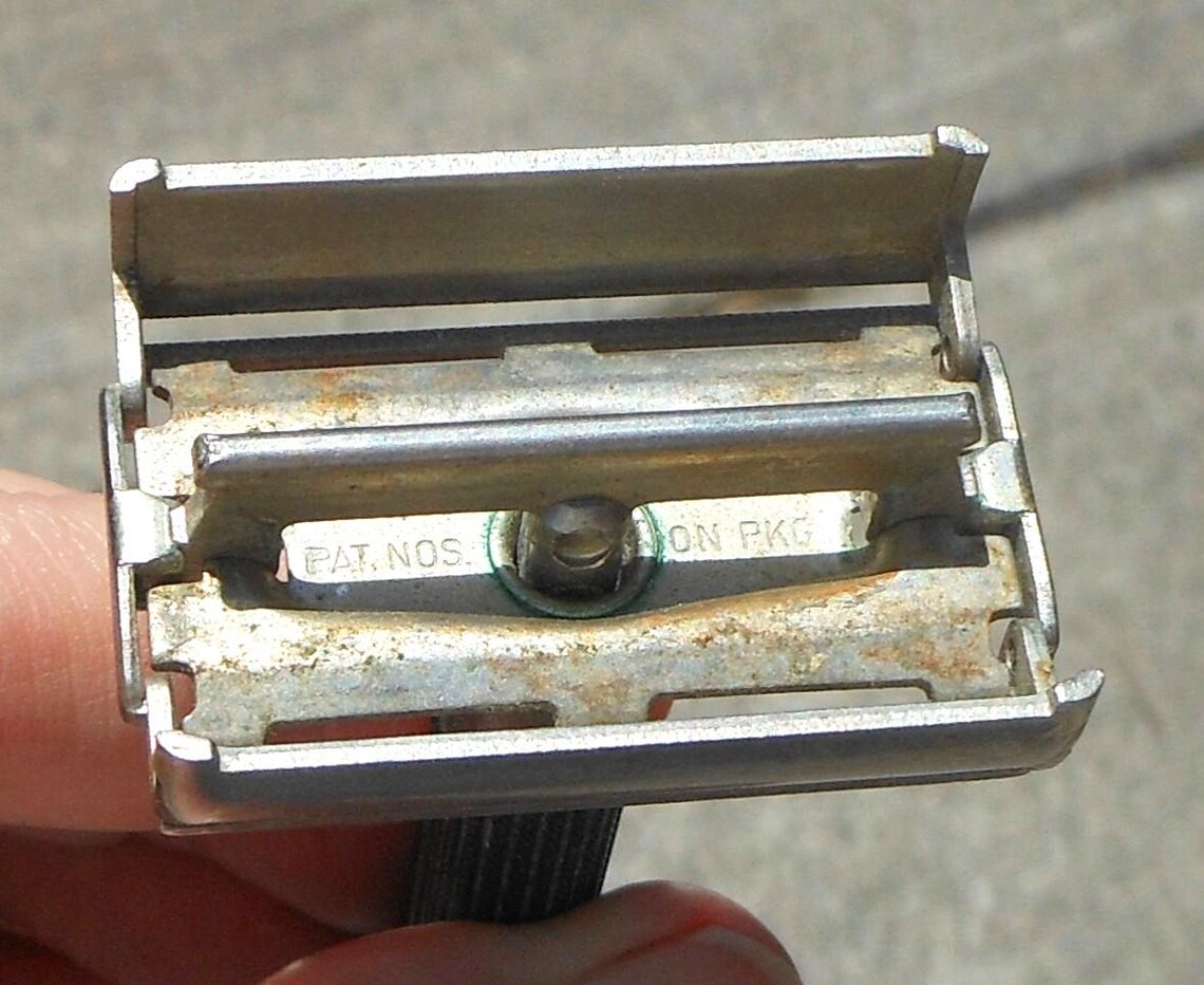 Nice Vintage GILLETTE Flare Tip Super Speed Double Edge Safety Razor ...