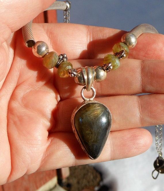 Artisan Sterling Silver Necklace With Labradorite… - image 5