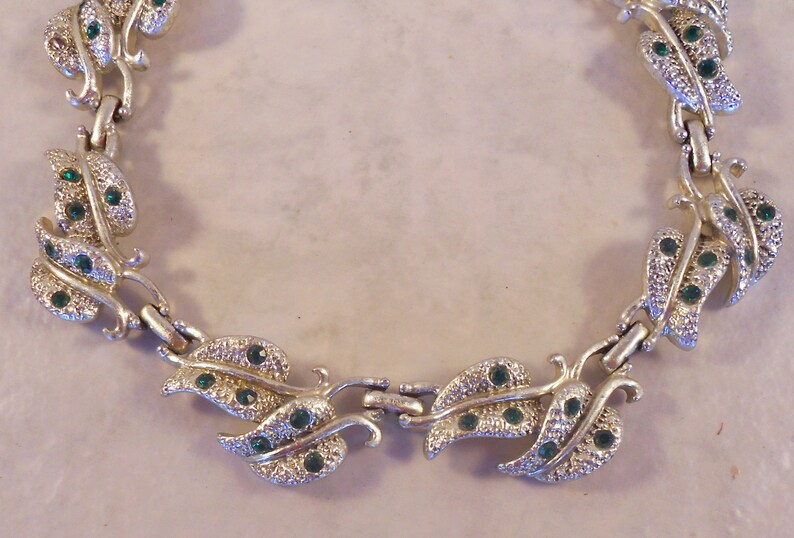 KRAMER Necklace Silver Tone Leaves With Green Rhinestones Adjustable Length Free Shipping Within the USA