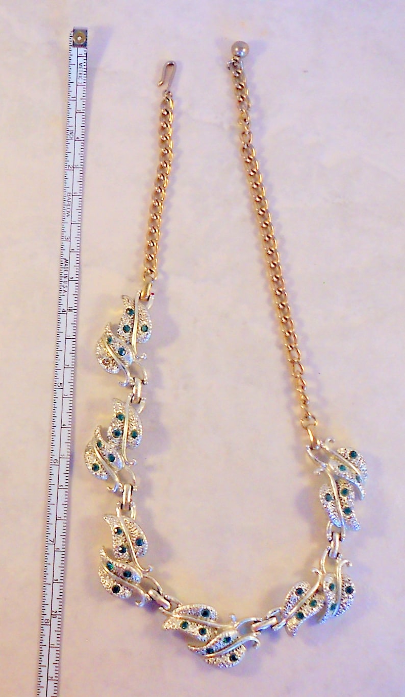 KRAMER Necklace Silver Tone Leaves With Green Rhinestones Adjustable Length Free Shipping Within the USA