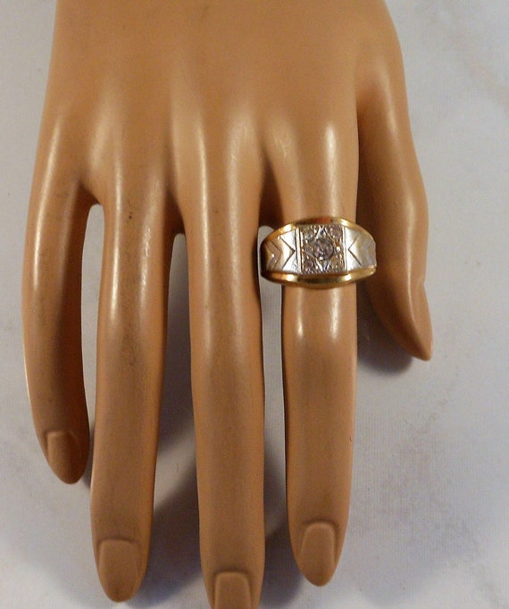 Uncas vintage shop rings