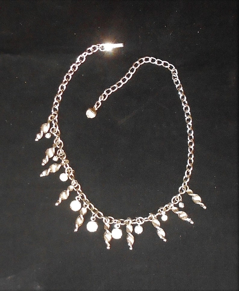 Retro Mid-Century Free Shipping Adjustable Length Sparkling Rhinestones /& Twisted Dangles Vintage Rhinestone Choker Necklace