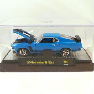 1970 Ford Mustang Boss 302 Diecast Car 1:64 Scale In Plastic Display Case by M2 Machines