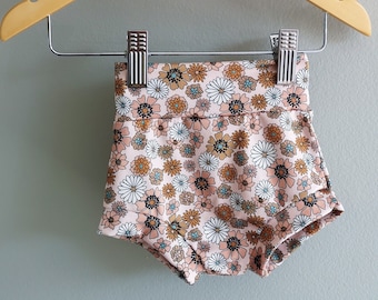 Floral bummies,  Baby shorts, diaper cover, summer clothes, Gender neutral shorts, baby girl, toddler clothes, baby boy clothes